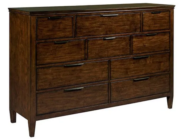 Elise Luccia Bureau