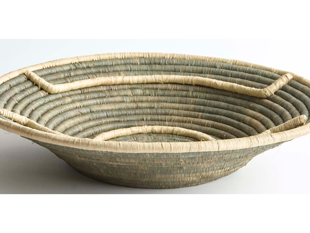 Embrace Wall Basket - image 7