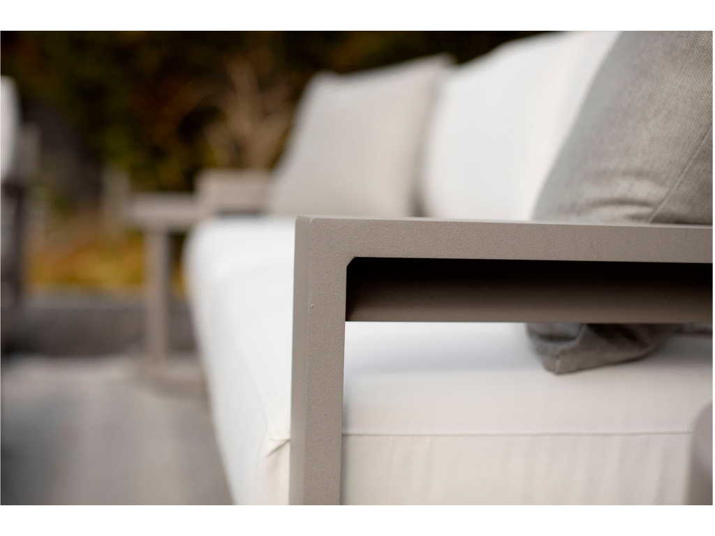Bonavista Outdoor Track Arm Sofa - image 3