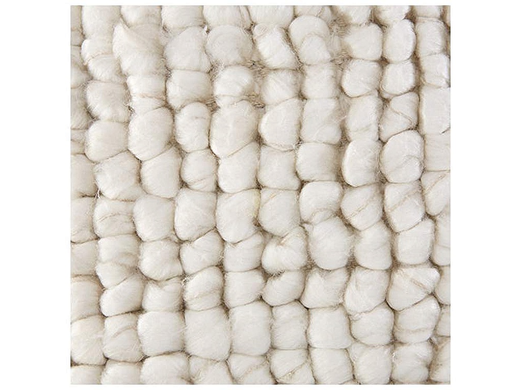 Aavie Pillow - image 4