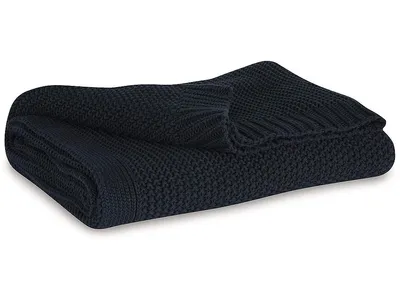 Gayelery Throw