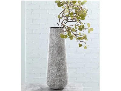 Fynn Vase