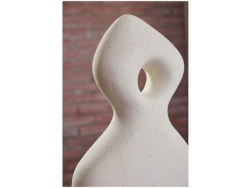 Arthrow Sculpture - image 3