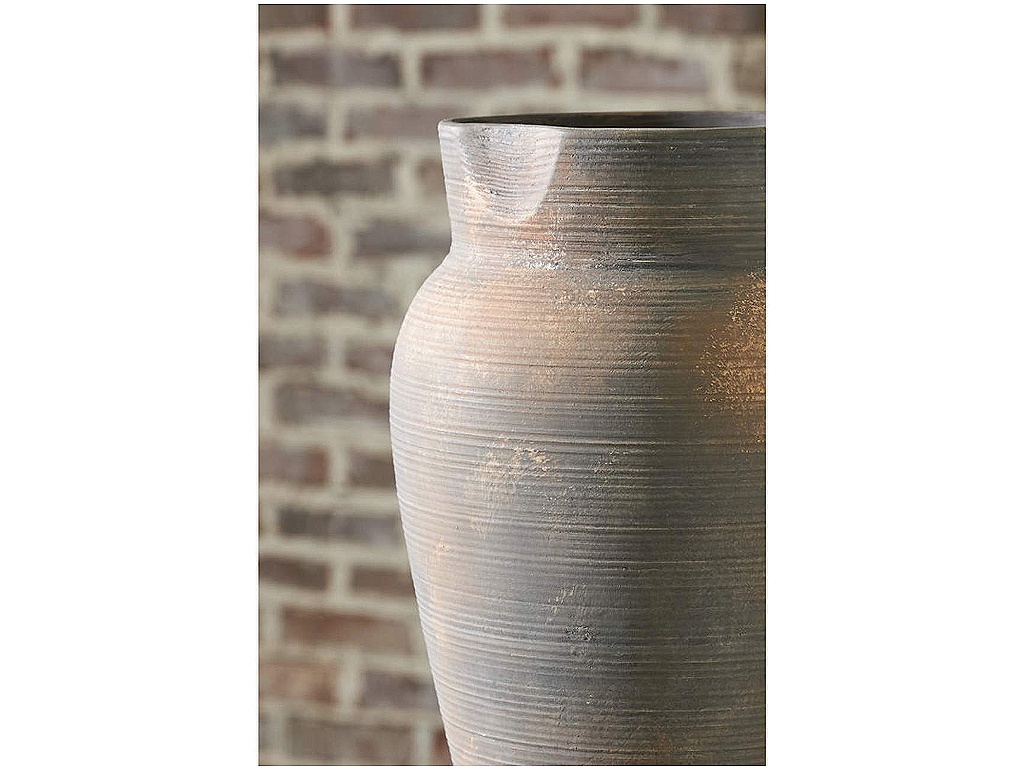 Brickmen Vase - image 2