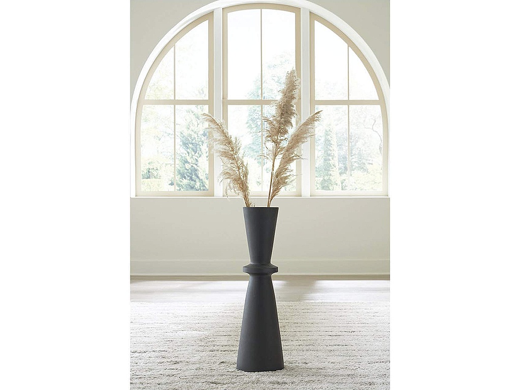 Collisten Vase - image 1