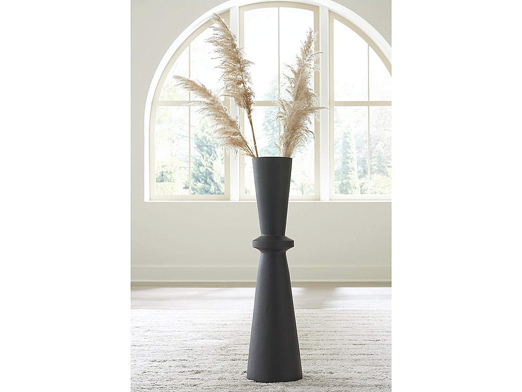 Collisten Vase - image 1