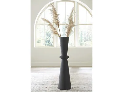 Collisten Vase