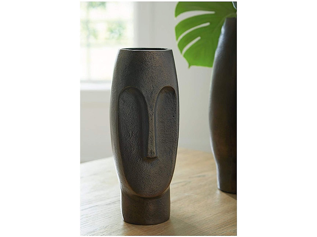 Elanman Vase - image 1