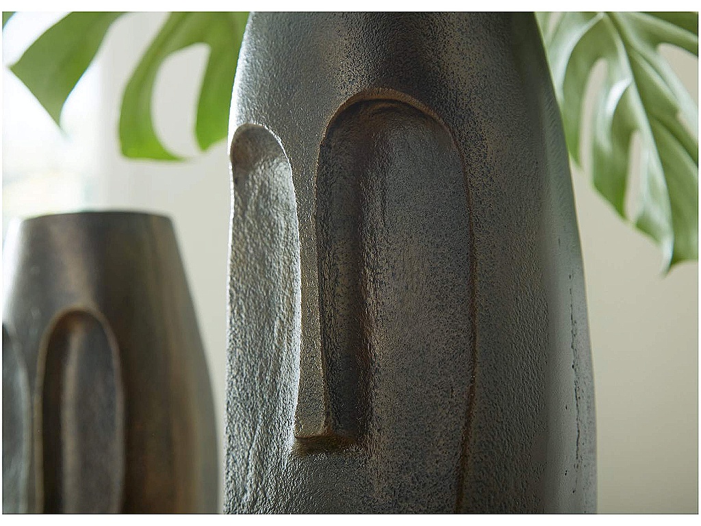 Elanman Vase - image 3