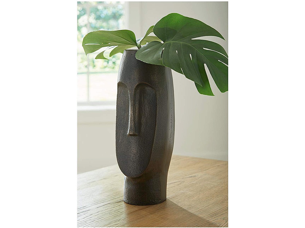 Elanman Vase - image 1