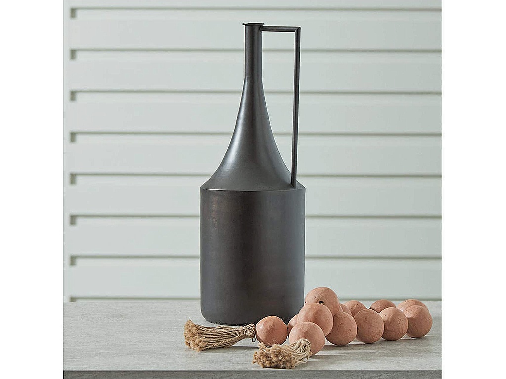 Zainforth Vase - image 1