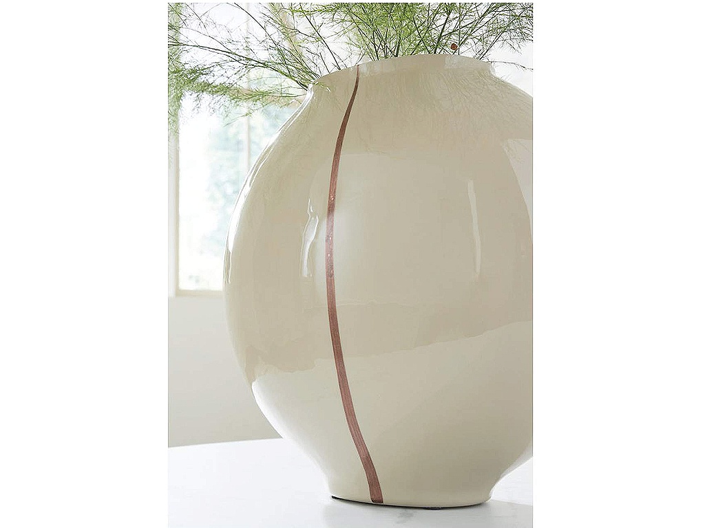Sheabourne Vase - image 3