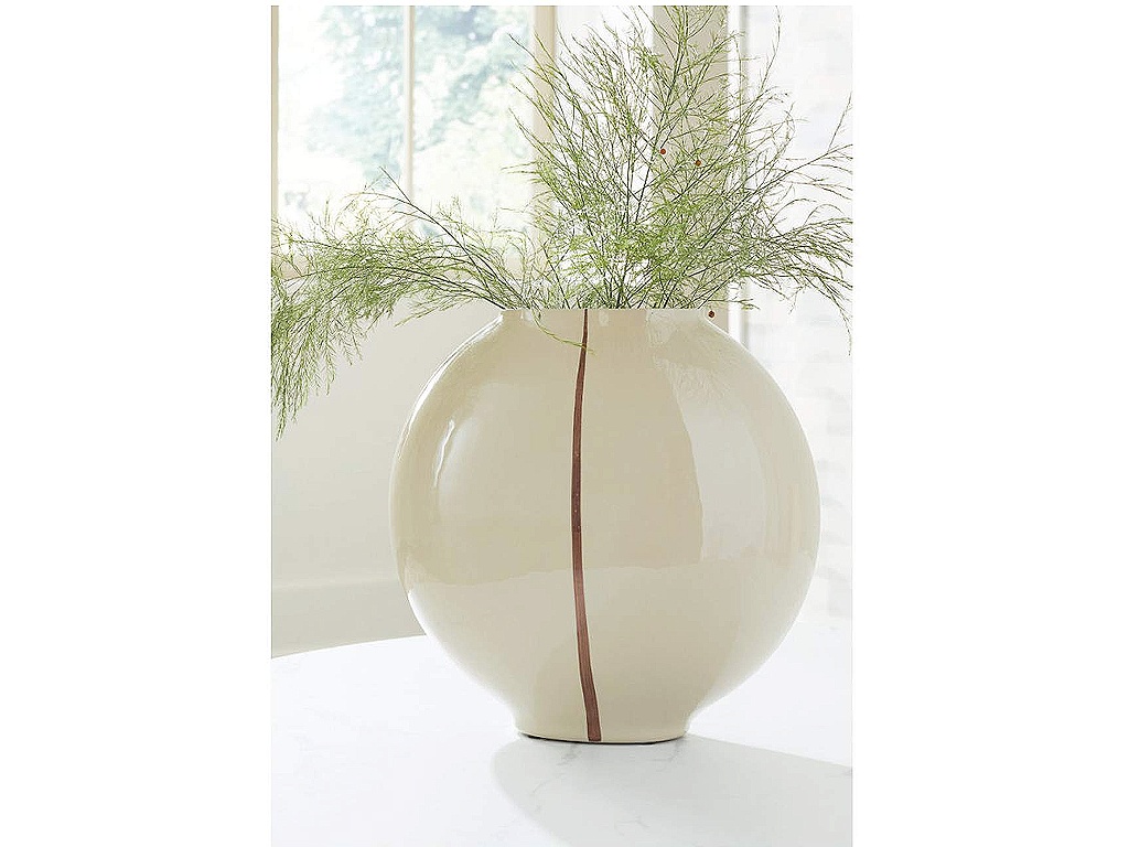 Sheabourne Vase - image 1