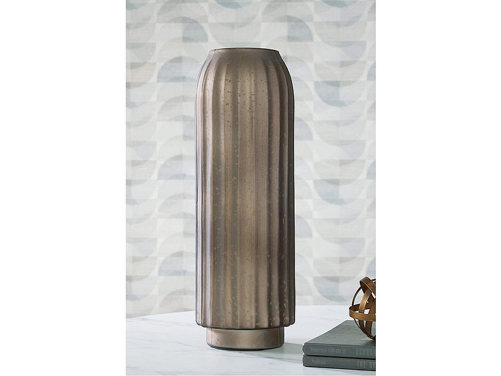 Briarcott Vase - image 1