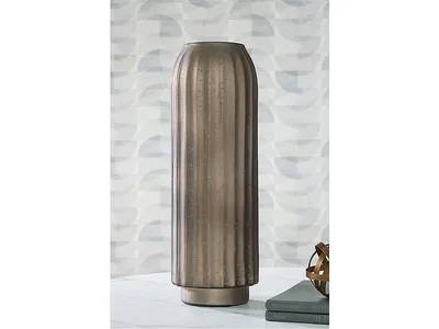 Briarcott Vase - Alternative View