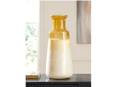 Wynburg Vase - Alternative View