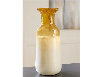 Wynburg Vase - Alternative View