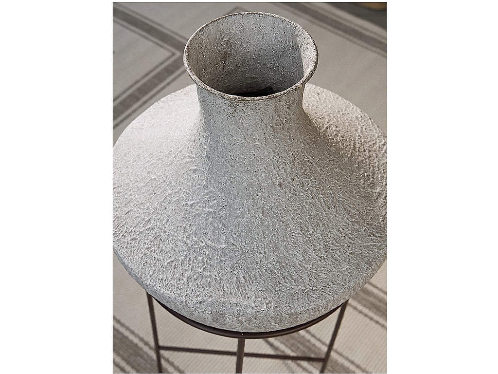 Estonbank Vase - image 3