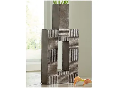 Wrengrove Vase