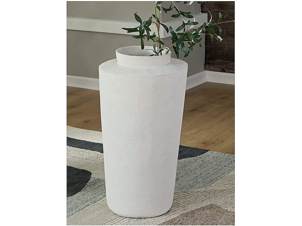 Flurinworth Vase - image 1