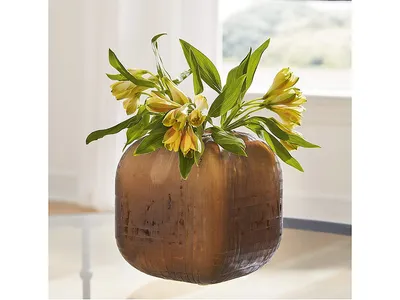 Capard Vase