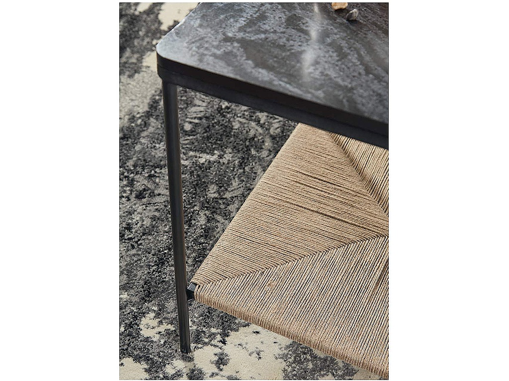 Minrich Accent Table - image 4