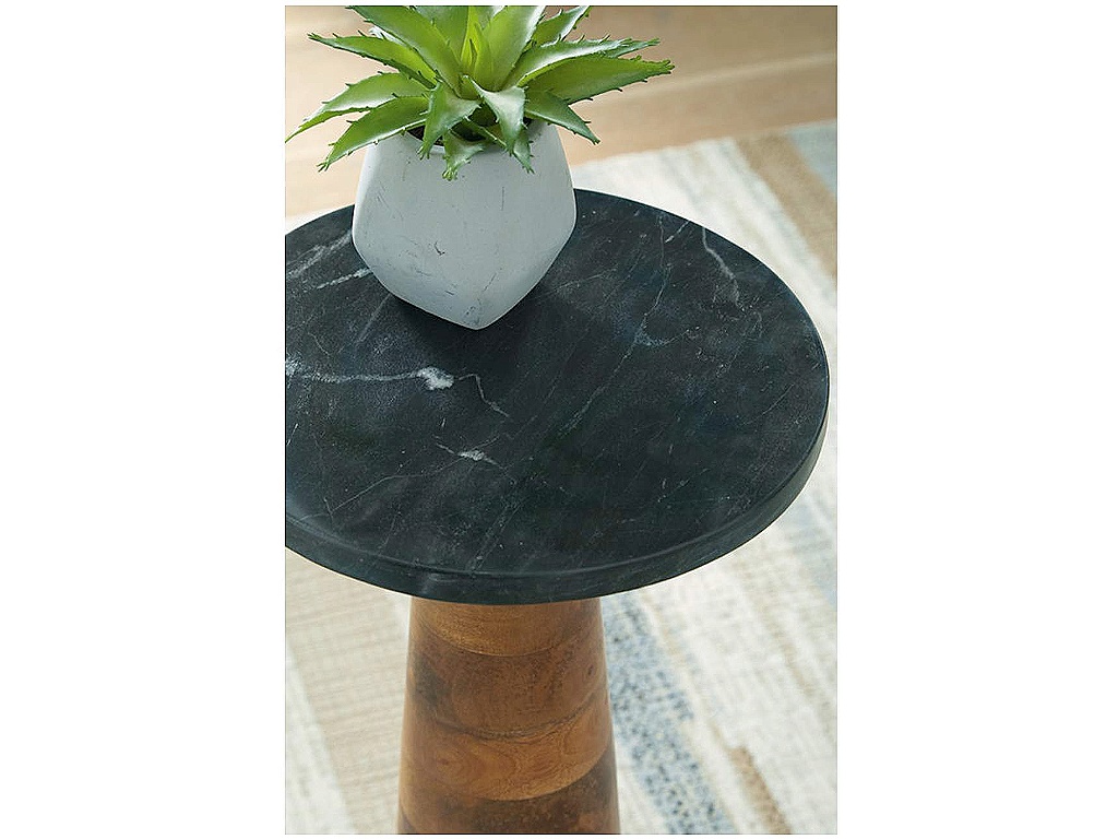 Quinndon Accent Table - image 3