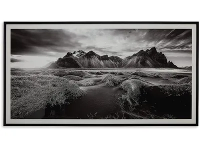 Delstone Wall Art