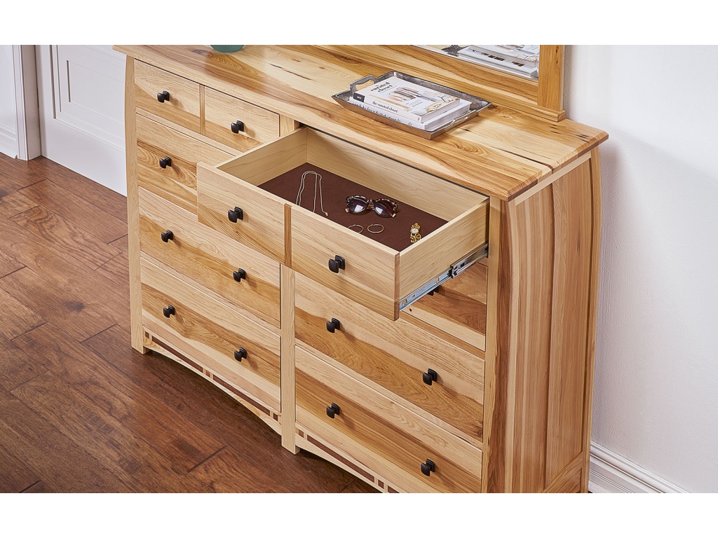 Dresser - image 1