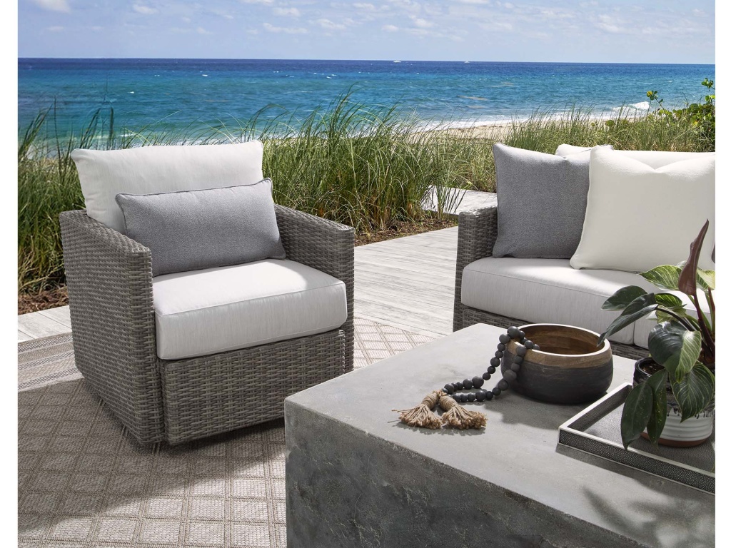 Ashford Outdoor Lounge Chair - image 3