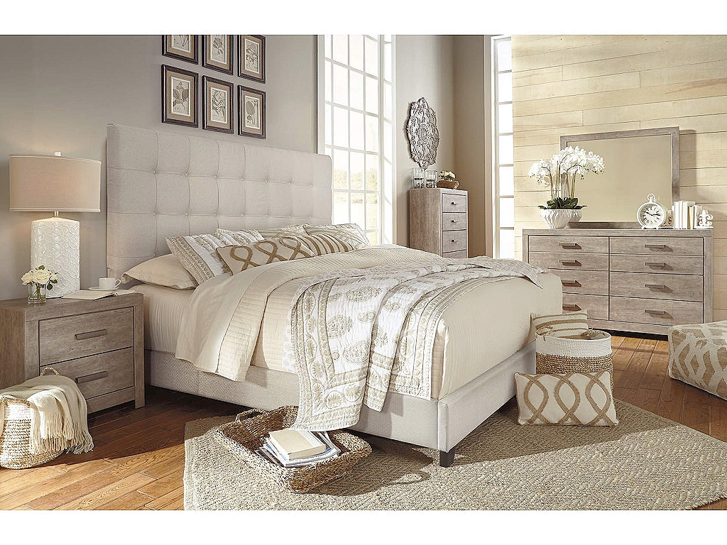 Dolante King Upholstered Bed - image 5