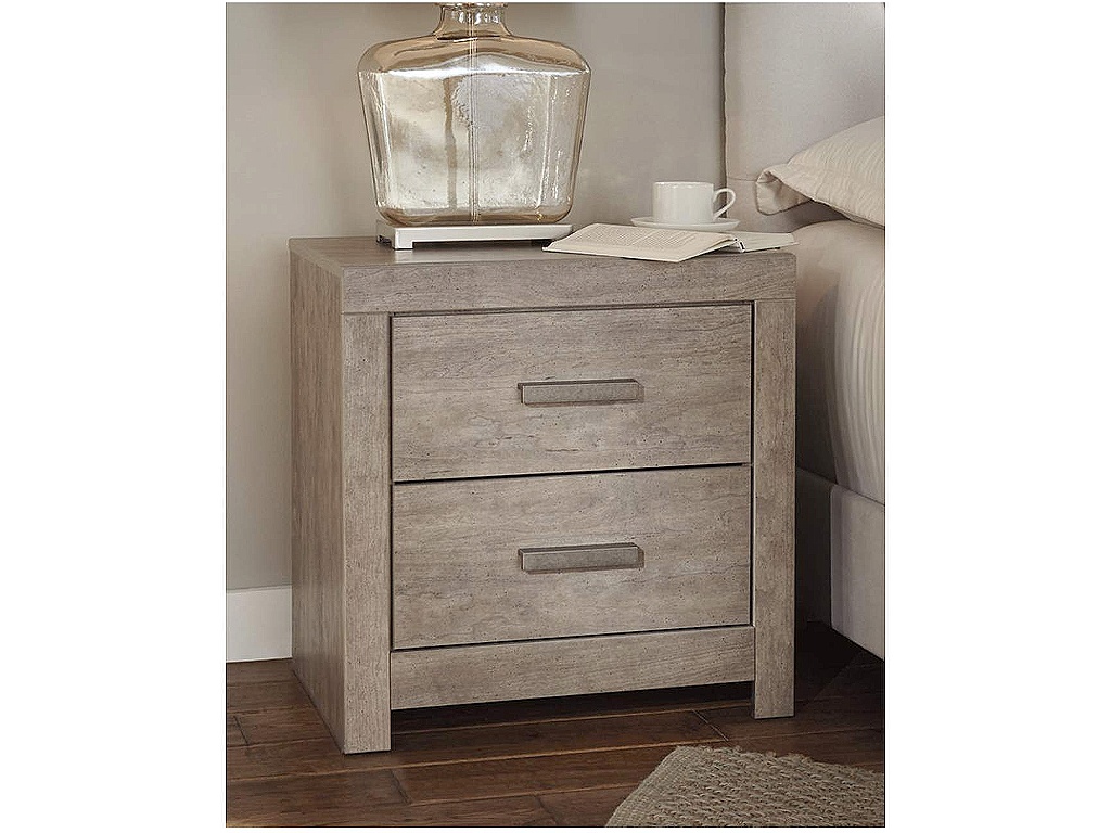 Culverbach Queen Bed with Mirrored Dresser and 2 Nightstand - image 7