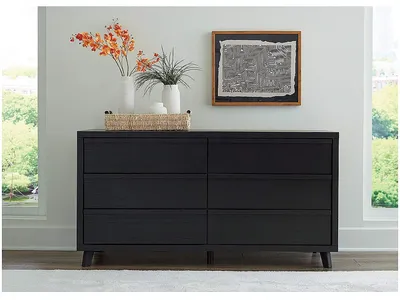 Danziar Dresser - Alternative View