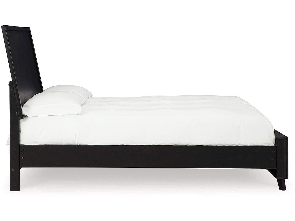 Danziar King Panel Bed, Dresser and Nightstand - image 8