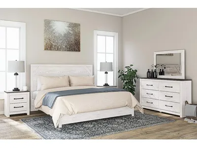 Gerridan King Panel Bed, Dresser, Mirror and 2 Nightstands