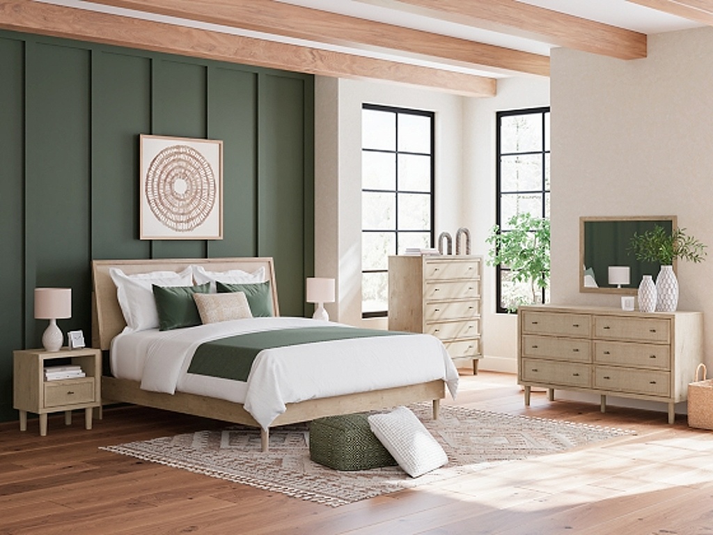 Cielden King Panel Bed - image 9
