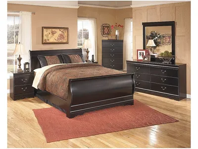 Huey Vineyard Queen Sleigh Bed, Dresser, Mirror, Chest, and 2 Nightstands