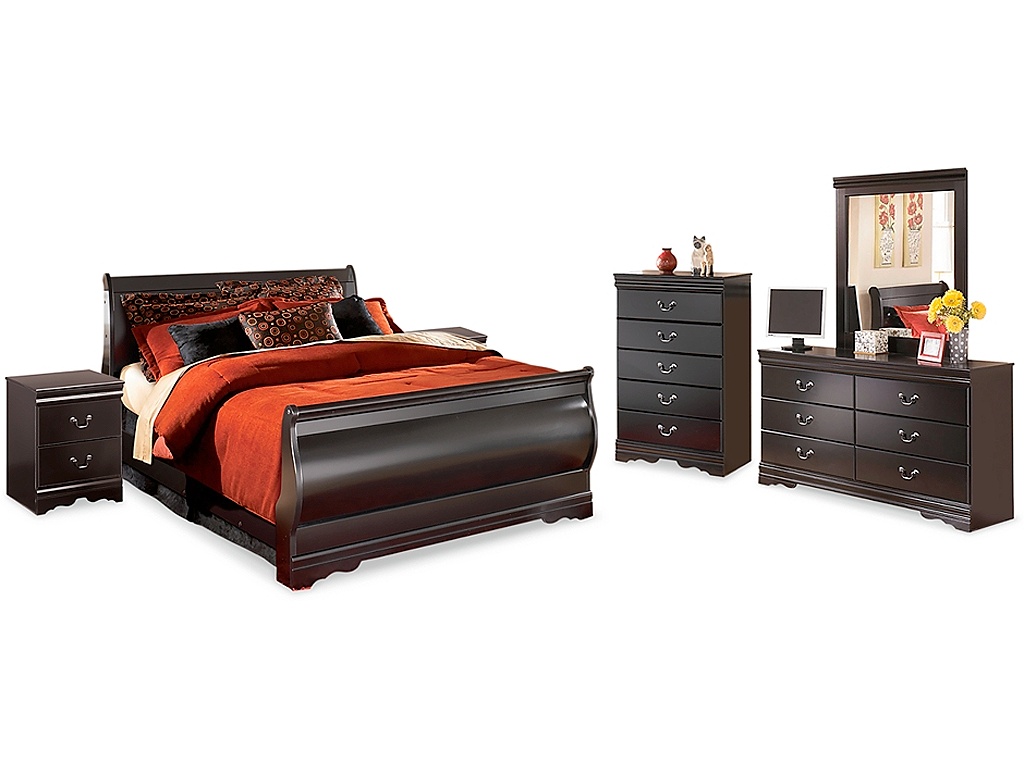 Huey Vineyard Queen Sleigh Bed, Dresser, Mirror, Chest, and 2 Nightstands - image 1