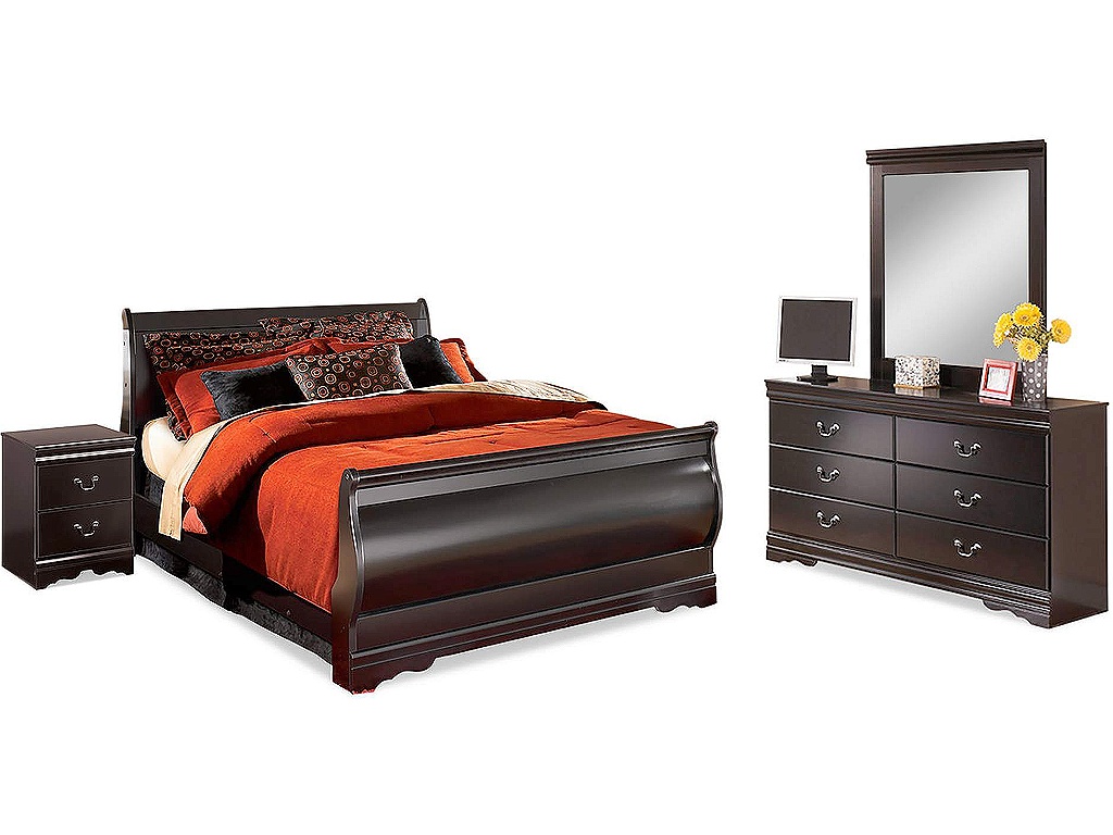 Huey Vineyard Queen Bed with Mirrored Dresser and Nightstand - main image