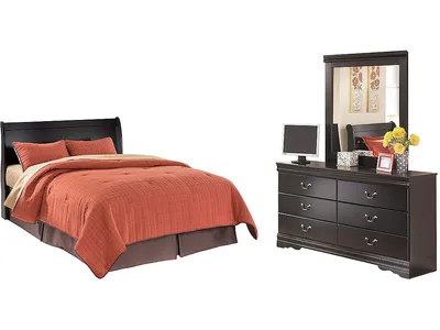 Huey Vineyard Queen Sleigh Headboard, Dresser and Mirror