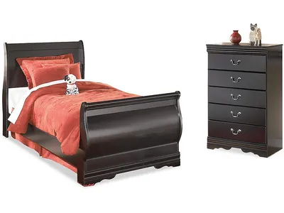 Huey Vineyard Twin Sleigh Bed and Chest