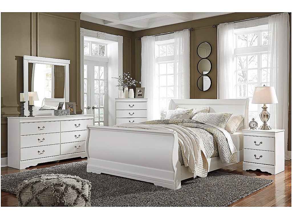 Anarasia Queen Sleigh Bed, Dresser and Mirror - image 3