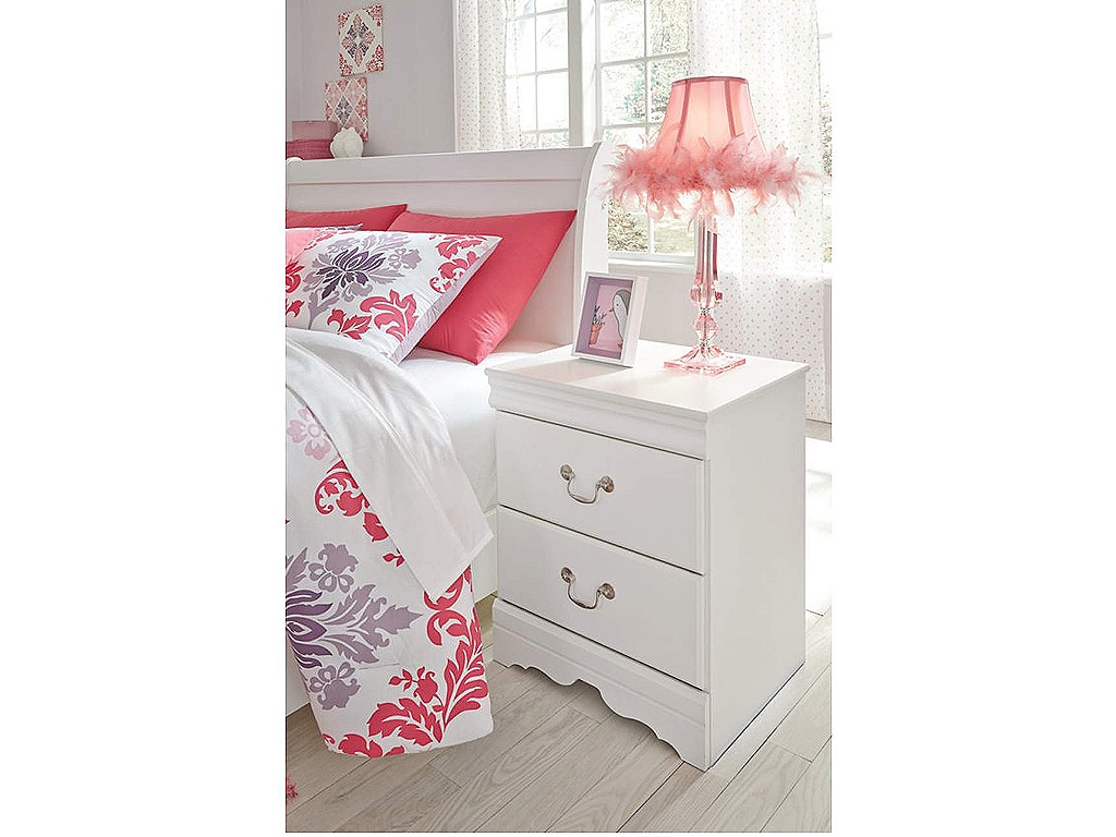 Anarasia Nightstand - image 2
