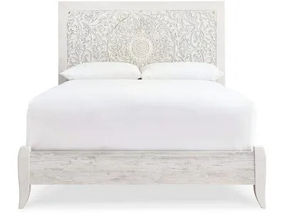 Paxberry Queen Panel Bed and 2 Nightstands - Alternative View