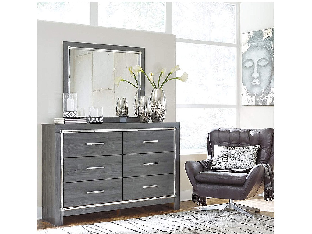 Lodanna Queen Panel Bed, Dresser, Mirror, Chest and 2 Nightstands - image 5