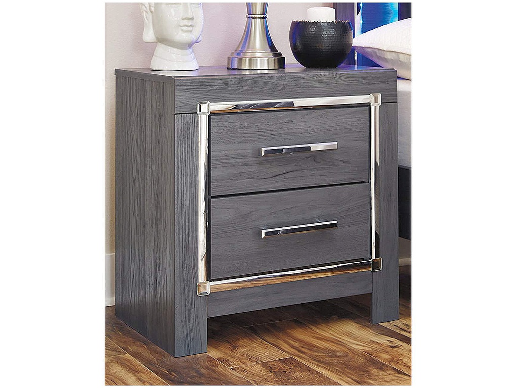 Lodanna King Upholstered Panel Bed, Dresser and Nightstand - image 13