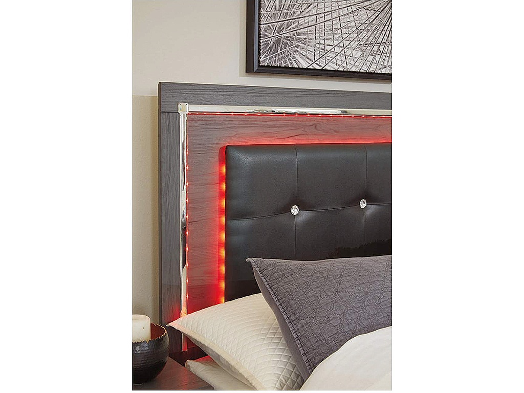 Lodanna King Storage Bed, Dresser, Mirror and 2 Nightstands - image 11