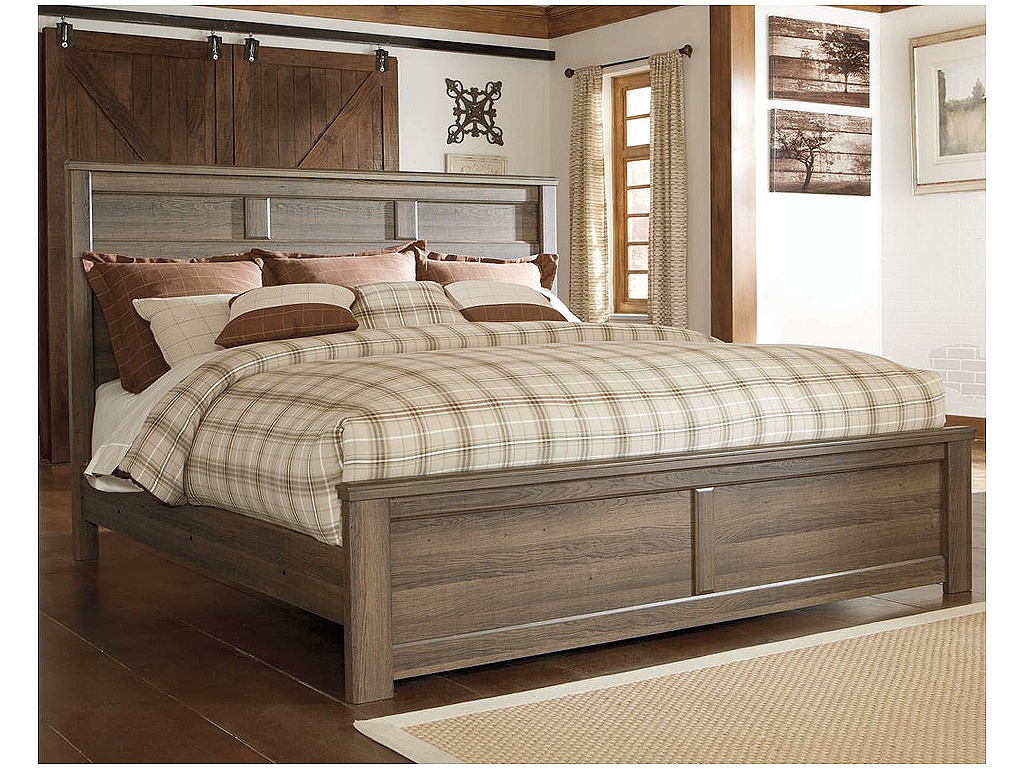 Juararo California King Panel Bed - image 1