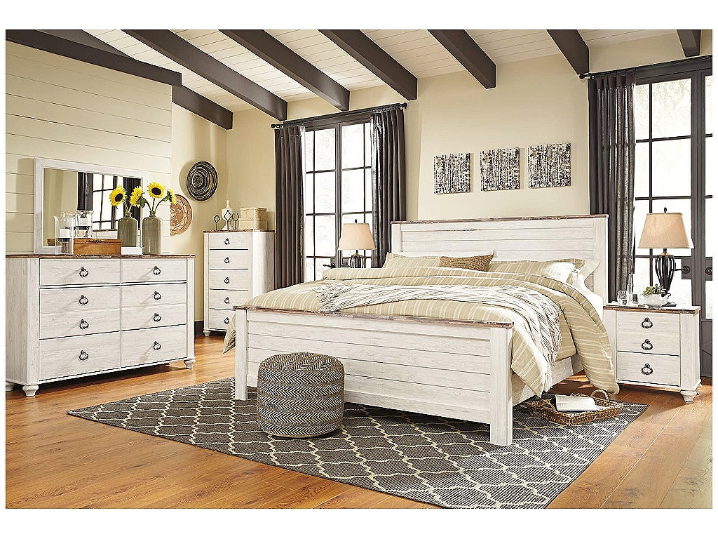 Willowton King Panel Bed, Dresser, Mirror, Chest and 2 Nightstands - main image