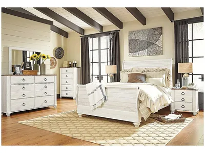 Willowton Queen Sleigh Bed, 2 Dressers, Mirror, Chest and 2 Nightstands